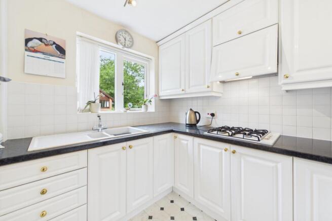 2 bed Detached Bungalow for sale Image 4