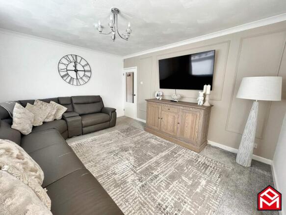 Sitting Room / Optional Bedroom 4