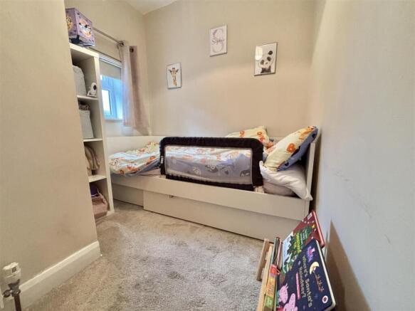 3 bed Semi-Detached for sale Image 10