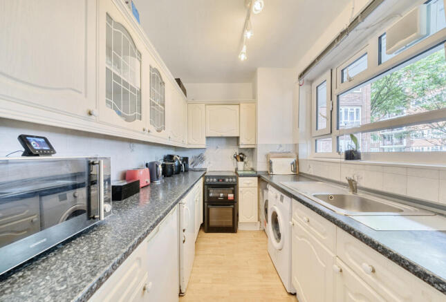 1317020-4-685d6bf...