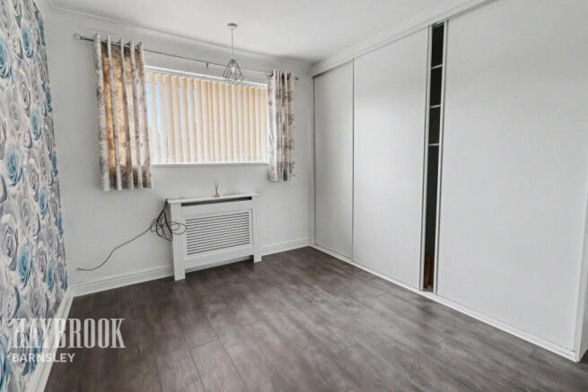 3 bed Semi-Detached for sale Image 11