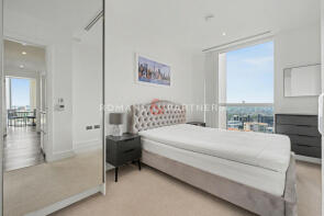 Flat 102, 9 Maine Tower, Harbour Way, London E14 9DX