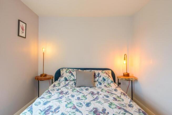 HCTACDER69 - Bedroom J.jpg