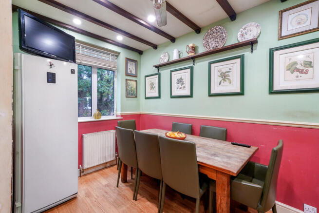 40A Deacon Road -...