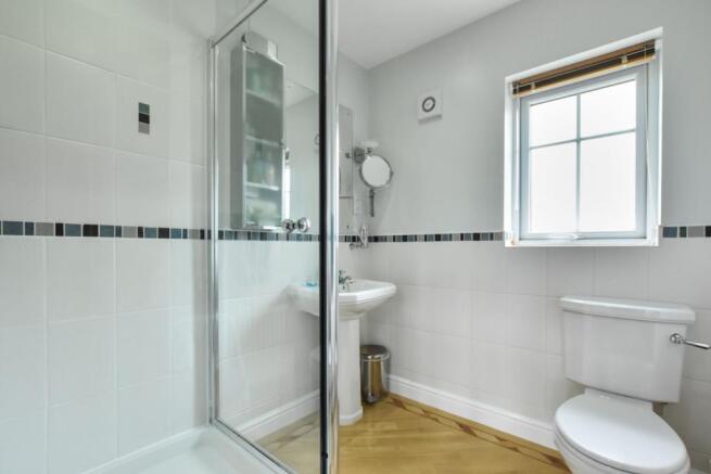 Master En-suite