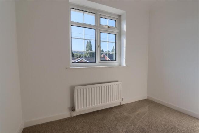 3 bed Semi-Detached to rent Image 8