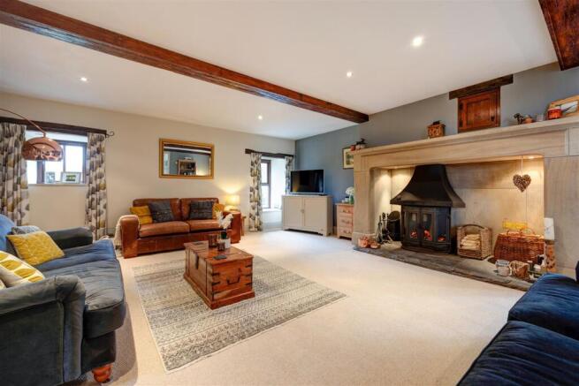 4 bed Barn Conversion for sale Image 10