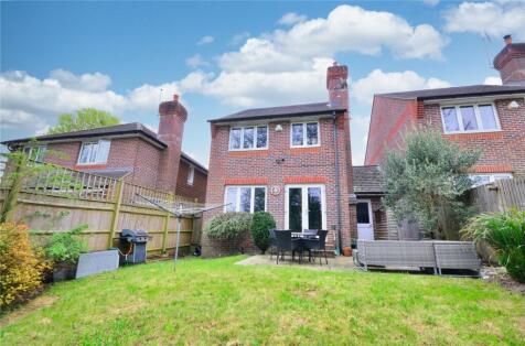Rockdene Close, East Grinstead, West Sussex, RH19