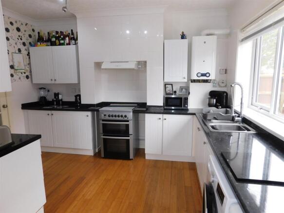 Kitchen 2