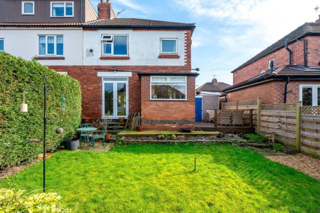 3 bed Semi-Detached for sale Image 4