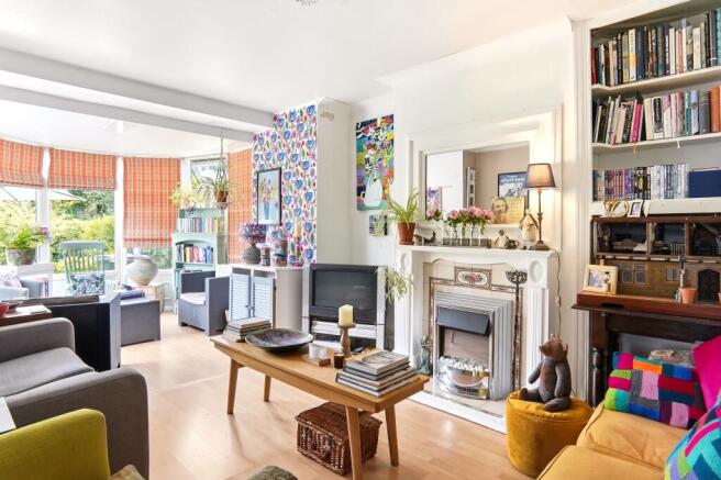 3 bed Semi-Detached for sale Image 7