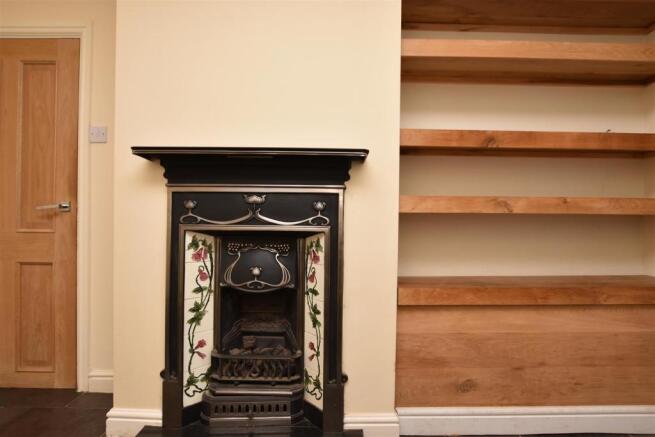 SNUG FIREPLACE