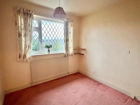 2 bed Semi-Detached Bungalow for sale Image 7
