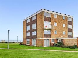 Flat 14, Elgar Court, Millfield Close, Littlehampton BN16 2JY