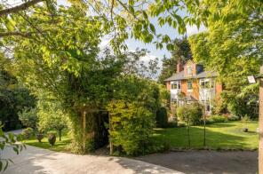 Tudor House, Lower Blandford Road, Shaftesbury SP7 0BH