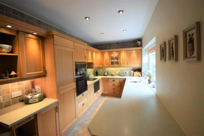 08 Corbiere, Elland Road, Ripponden, HX6 4JN Kitch