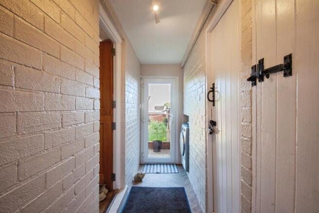 3 bed Semi-Detached for sale Image 11