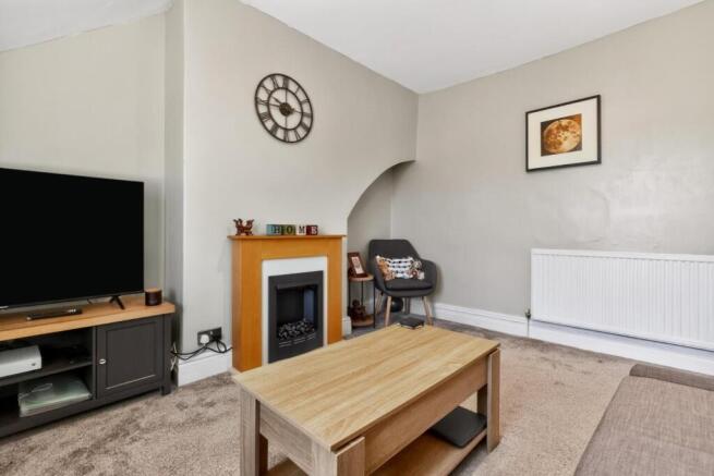 2 bed Apartment for sale Image 5