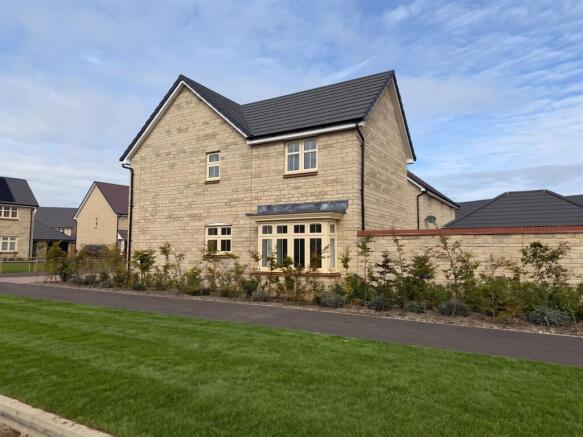 Plot 45 Side view with Grass.jpeg