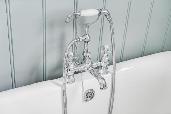 BATHROOM DETAIL.jpg