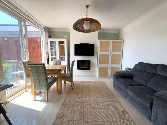 Dales View Road, Ipswich photo 4