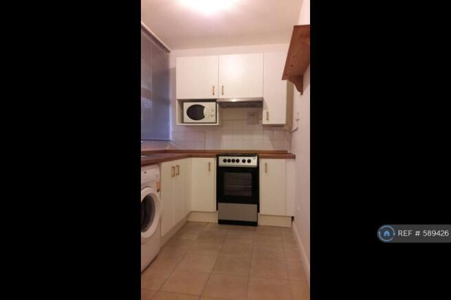 Kitchen. 2