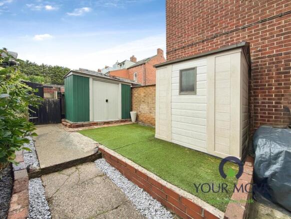 3 bed Terraced for sale Image 12
