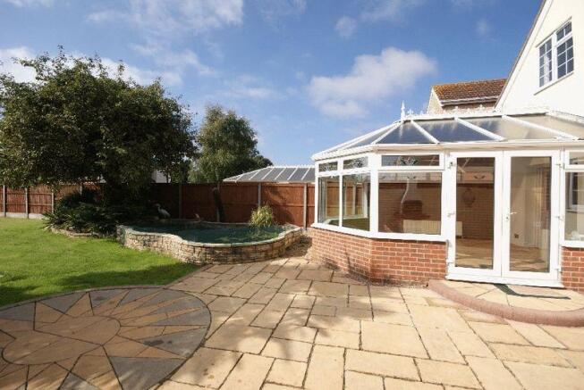 Garden & P...