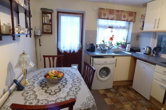 Kitchen/Breakfast Ro