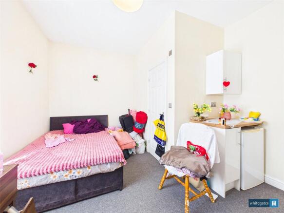 4 bed Terraced for sale Image 11