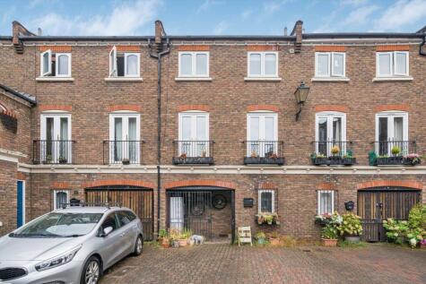 Maple Mews, Kilburn Park