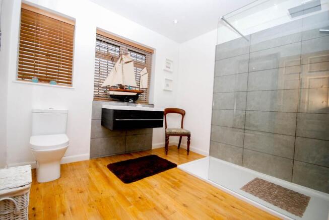 Family Shower Room