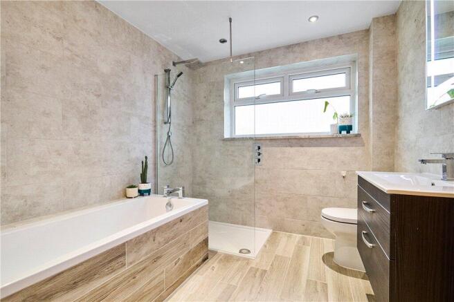 3 bed Detached for sale Image 11