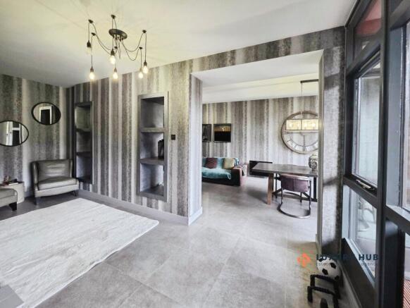 Lounge / Dining Room