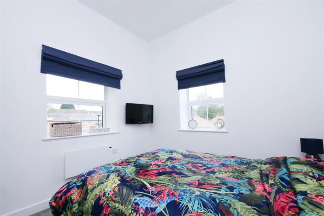 1 bed Apartment for sale Image 12