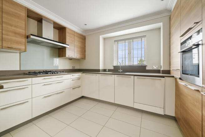 9 - Clare Hill Court