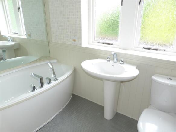 HOUSE BATHROOM