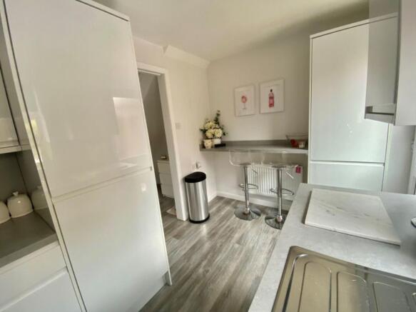 KITCHEN / BREAKFAST ROOM