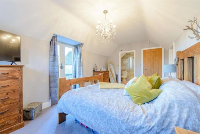 Main Bedroom/Dressing Room And En Suite