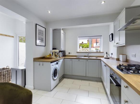 7 East Grove Road - 03.jpg