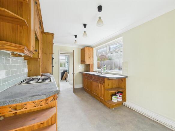 174 London Road Photos (3).jpg