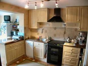 Kitchen/breakfast room 19'4 x 9'3