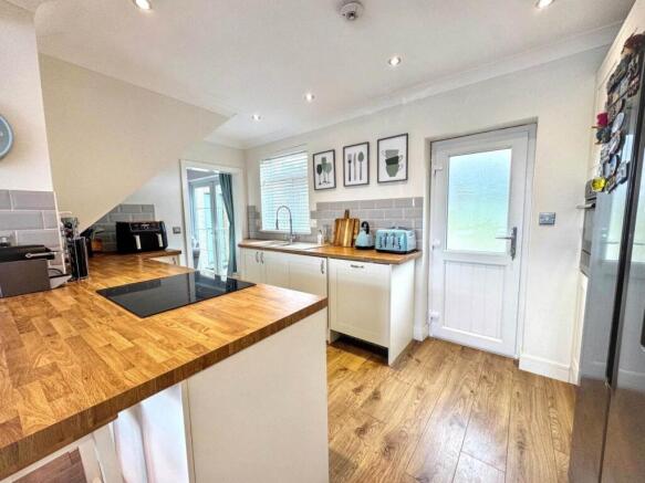 KITCHEN 2