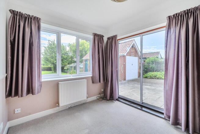2 bed Detached Bungalow for sale Image 9