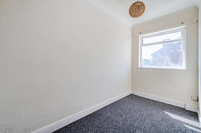 2 bed Terraced for sale Image 12