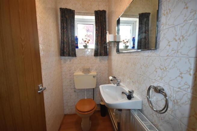 3 bed Semi-Detached for sale Image 6