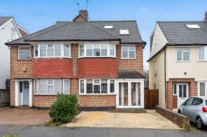12, Parkdale Crescent, Worcester Park KT4 7QF