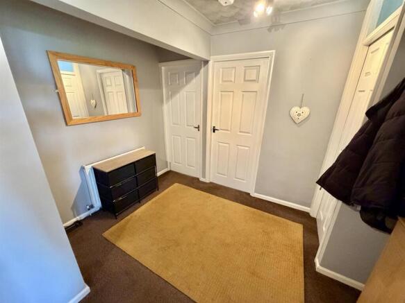 2 bed Apartment for sale Image 7