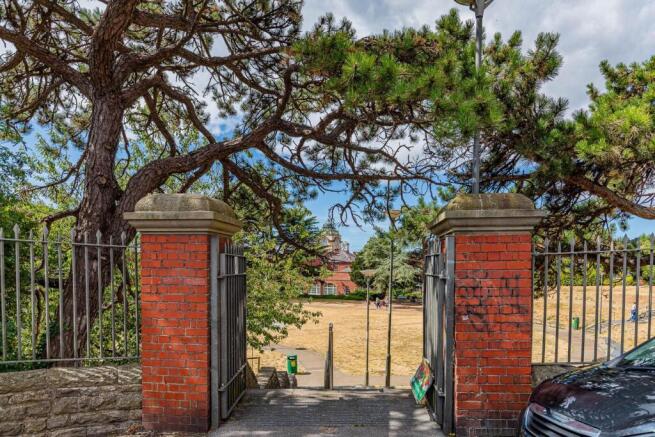 Entrance to Central Park