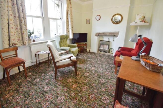 f6de9c37-Sitting ...